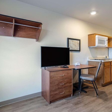 Woodspring Suites Champaign Near University エクステリア 写真