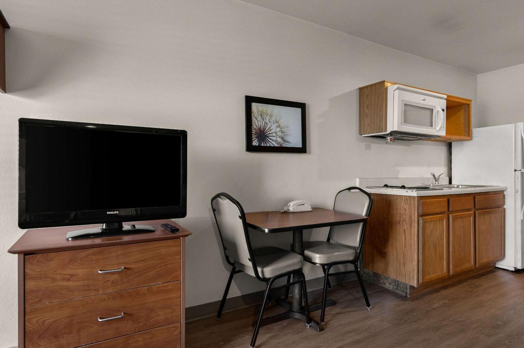Woodspring Suites Champaign Near University エクステリア 写真