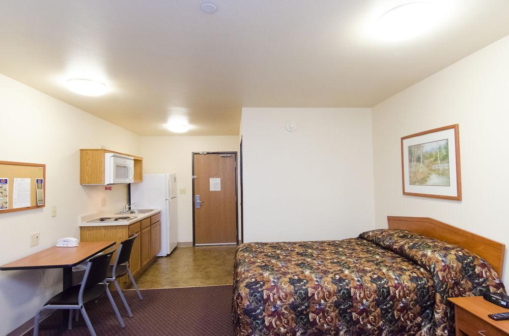 Woodspring Suites Champaign Near University エクステリア 写真