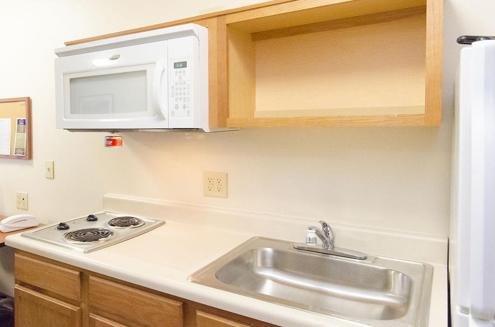 Woodspring Suites Champaign Near University エクステリア 写真